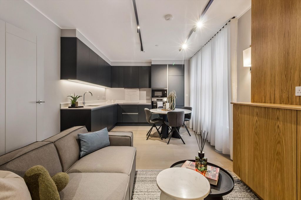 Property photo 1 of 14 Image