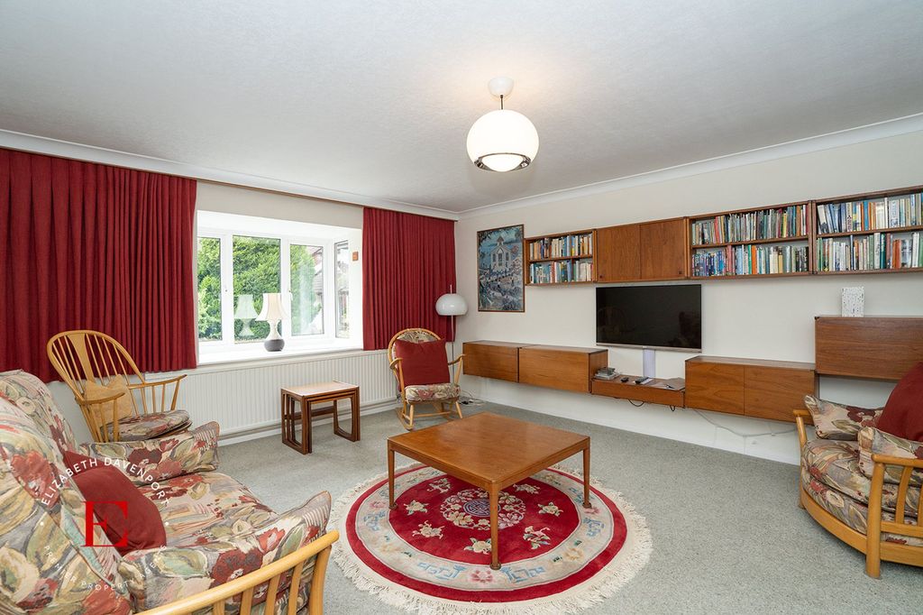 Property photo 2 of 19