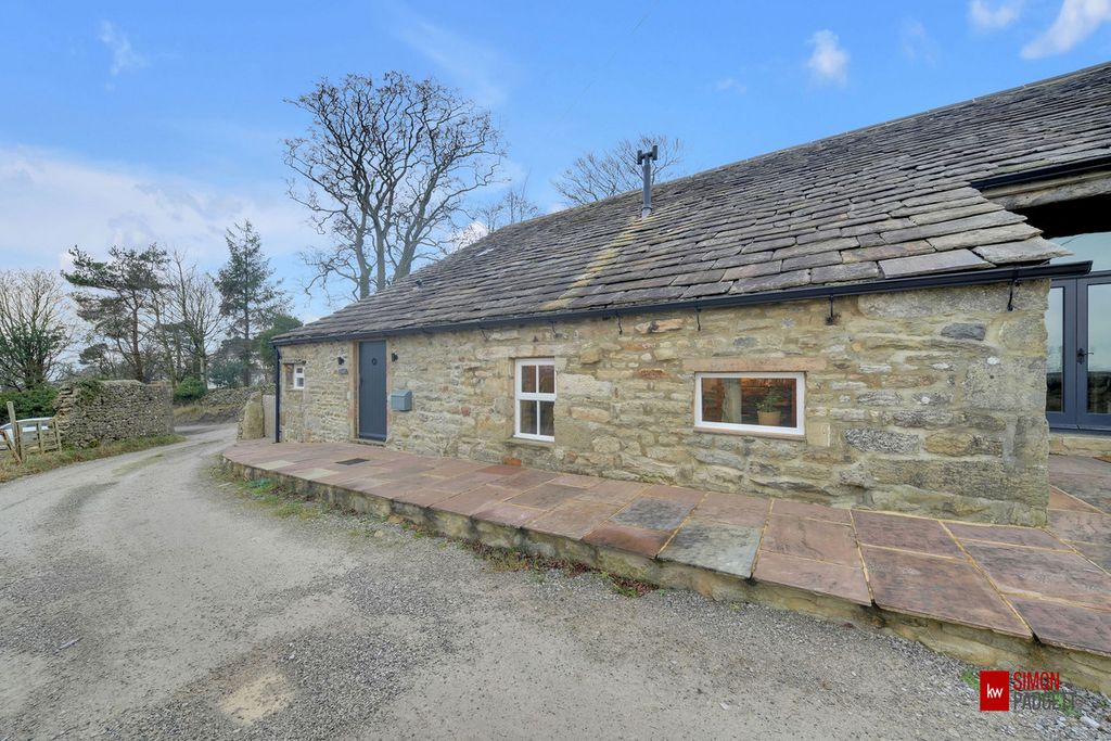 Property photo 1 of 48