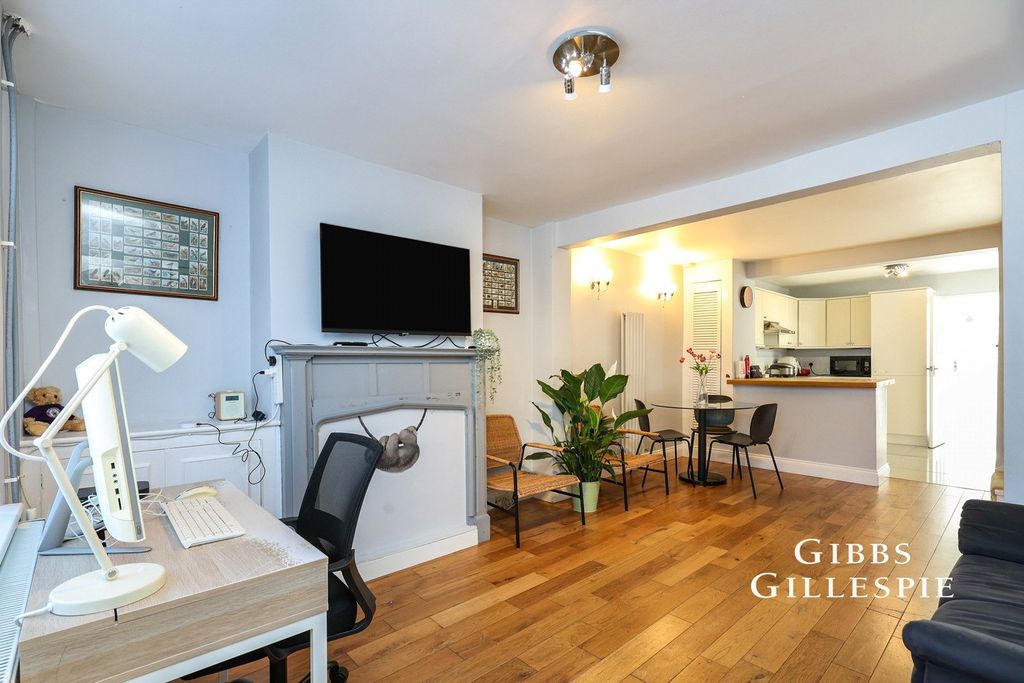 Property photo 2 of 14 Picture No. 09