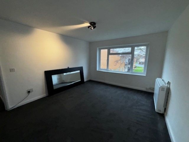 Property photo 3 of 7 7