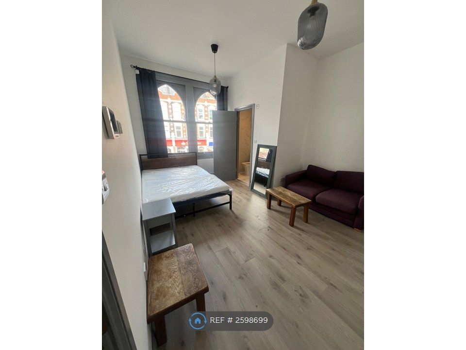 Property photo 1 of 3