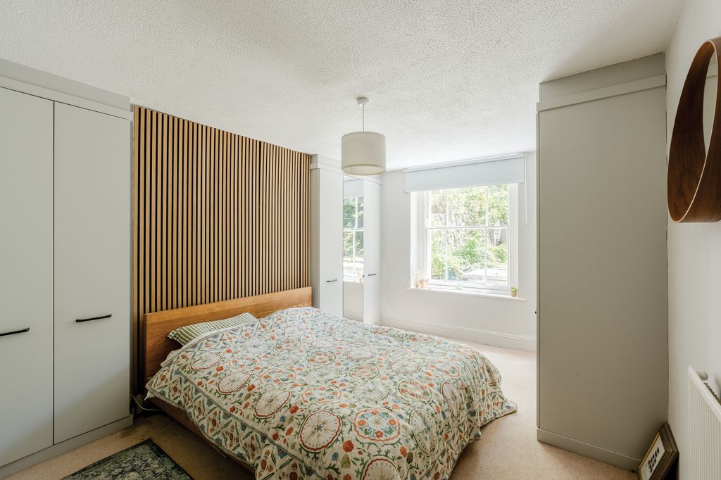 Property photo 3 of 11 Photo 10