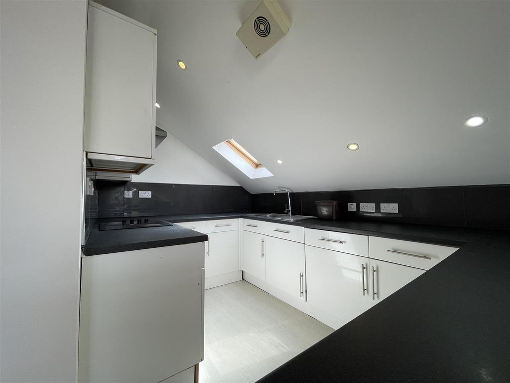 Property photo 3 of 11 Img_5355.Jpg