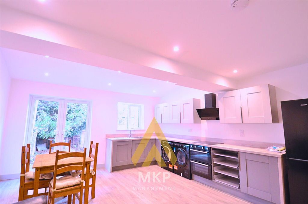 Property photo 2 of 14 2.Png