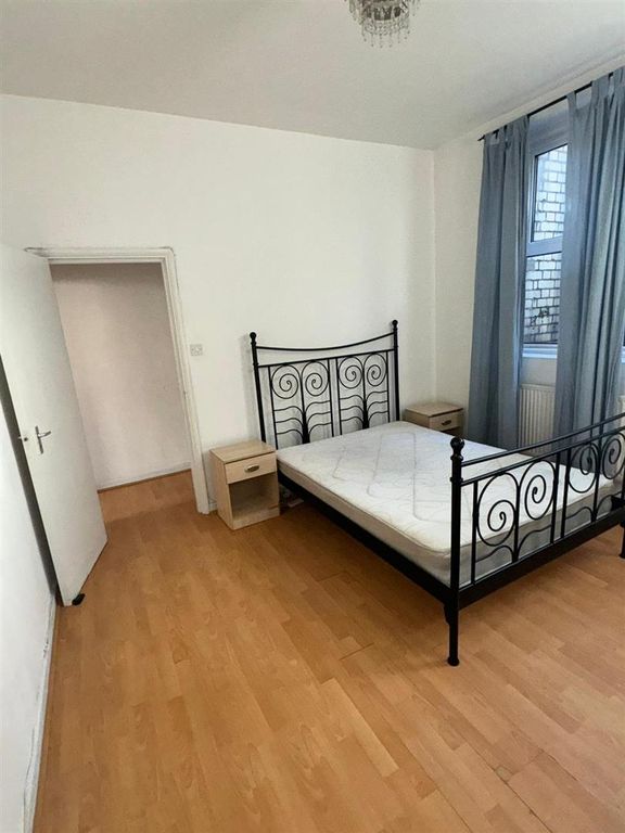 Property photo 3 of 5 Bc1686F5-6736-47Fe-B220-555Ed10857c1.Jpg