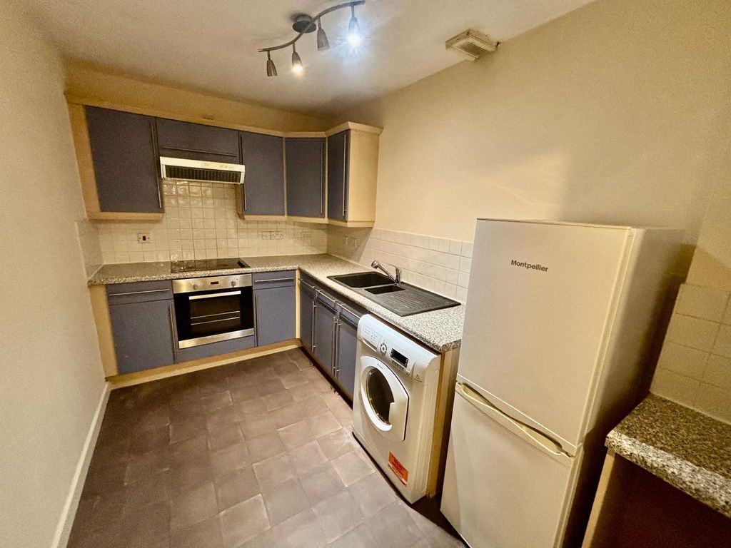 Property photo 2 of 9