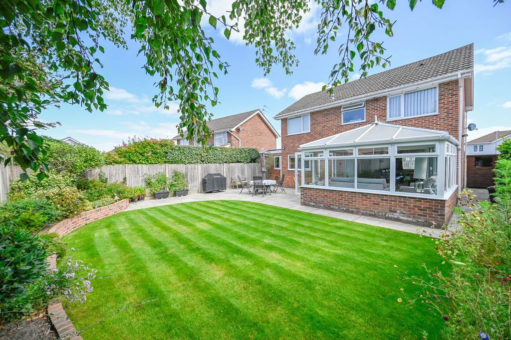 Property photo 2 of 18