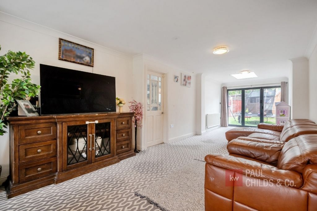 Property photo 2 of 13