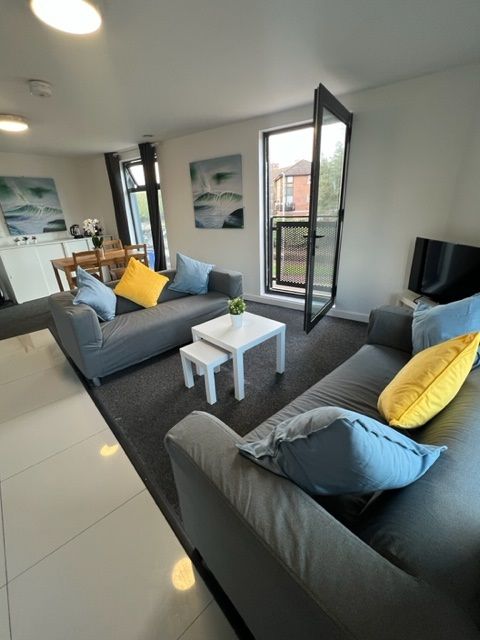Property photo 1 of 8 Communal Area