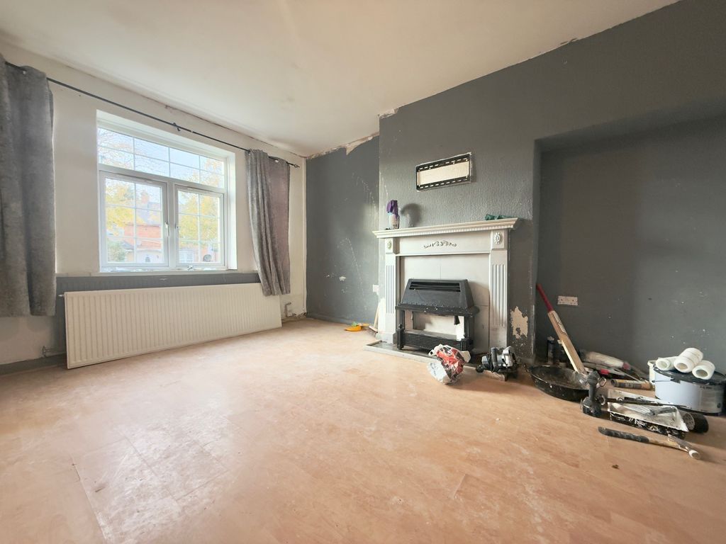 Property photo 3 of 8