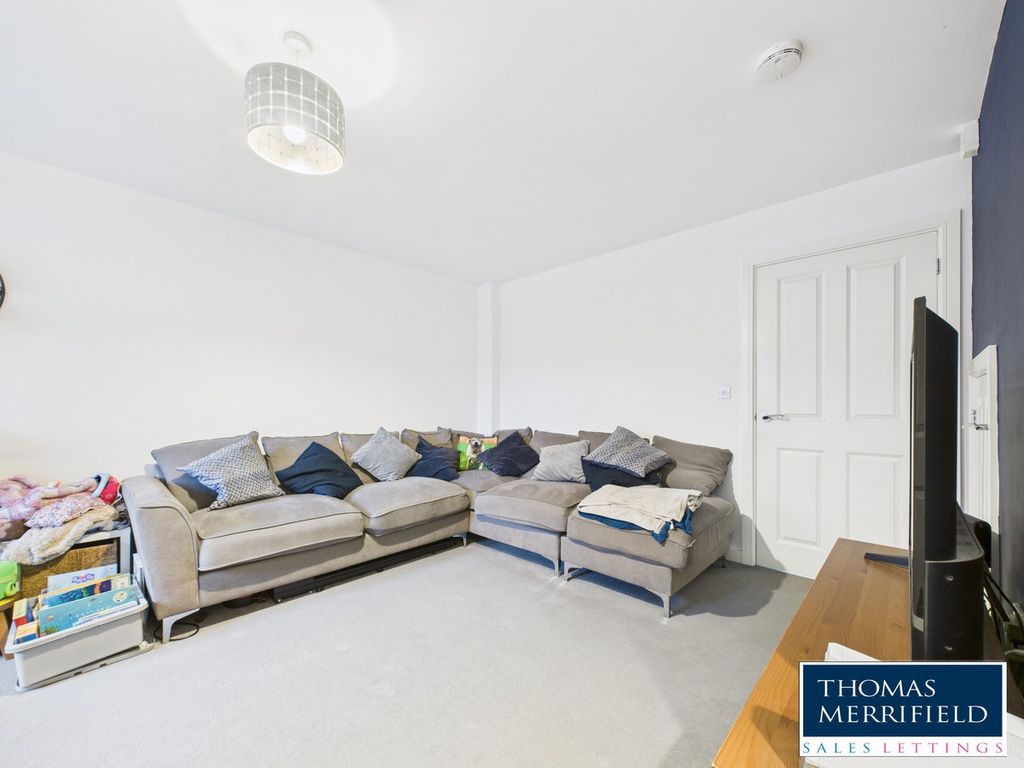 Property photo 3 of 11