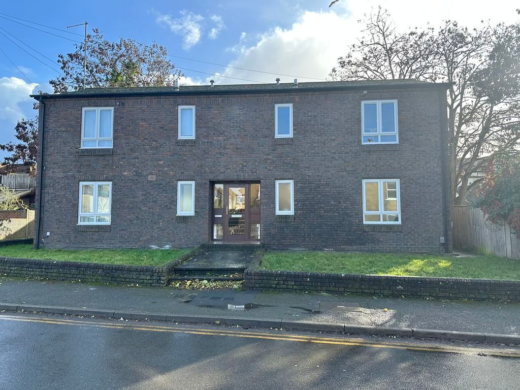 Property photo 1 of 7 Photo 8