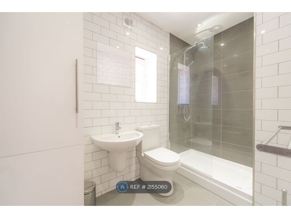 Property photo 3 of 6 Bathroom