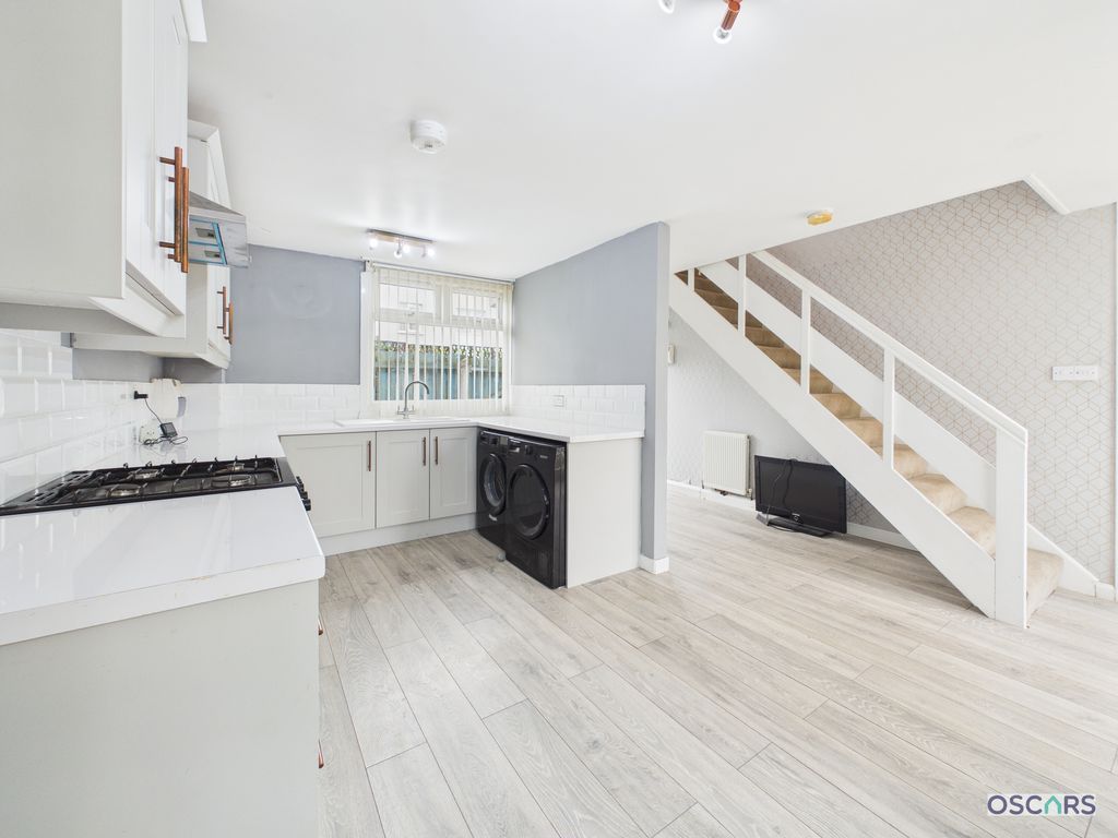 Property photo 3 of 14 Photo 6