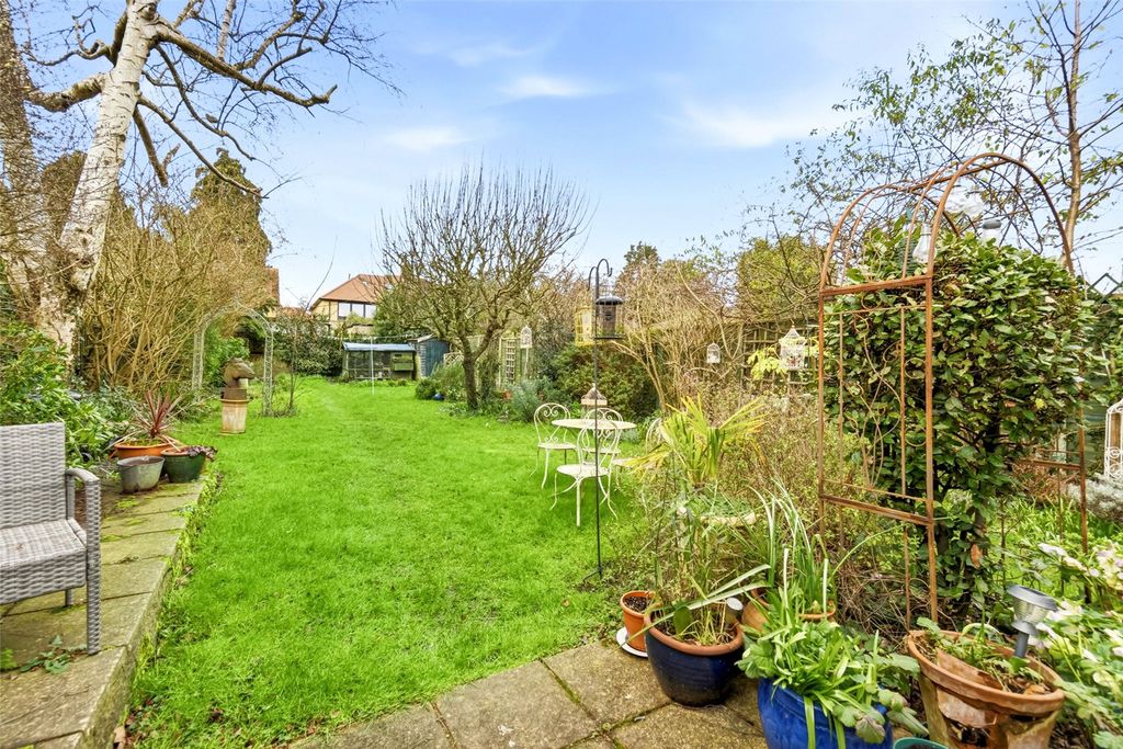 Property photo 2 of 15 Picture No. 33