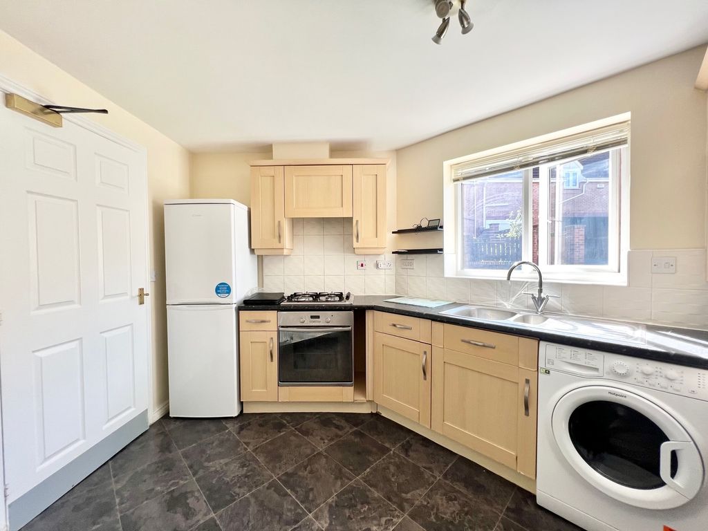 Property photo 2 of 5