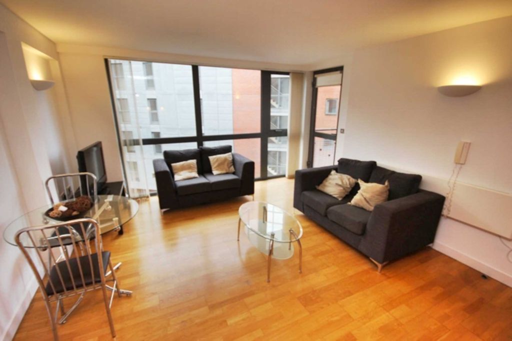 Property photo 1 of 6