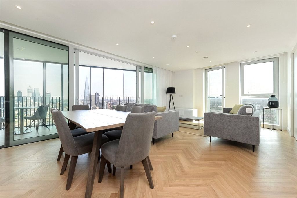 Property photo 1 of 15 Reception/Kitchen