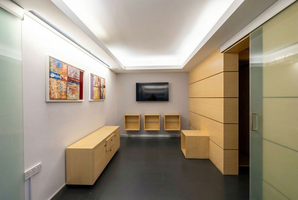 Property photo 2 of 23