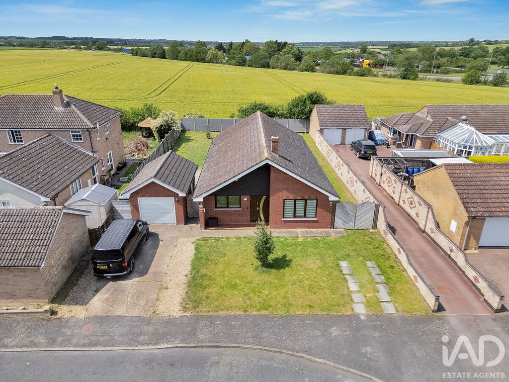 Property photo 1 of 31