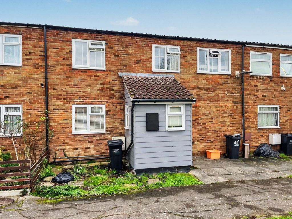 Property photo 1 of 9