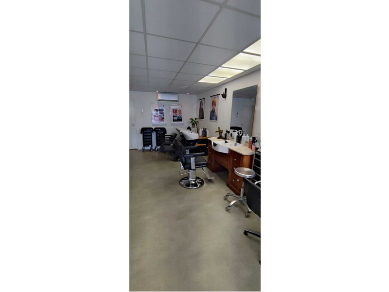 Property photo 3 of 9