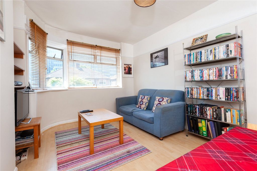 Property photo 2 of 14 Picture No. 04