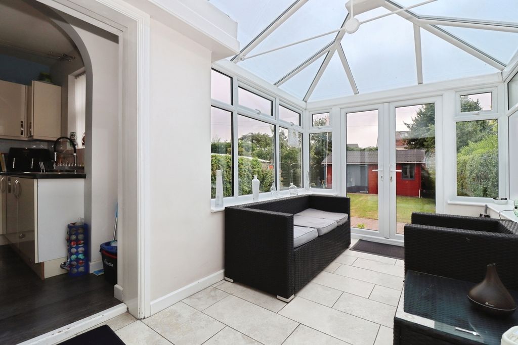 Property photo 2 of 15 Pbox-Img.Jpg