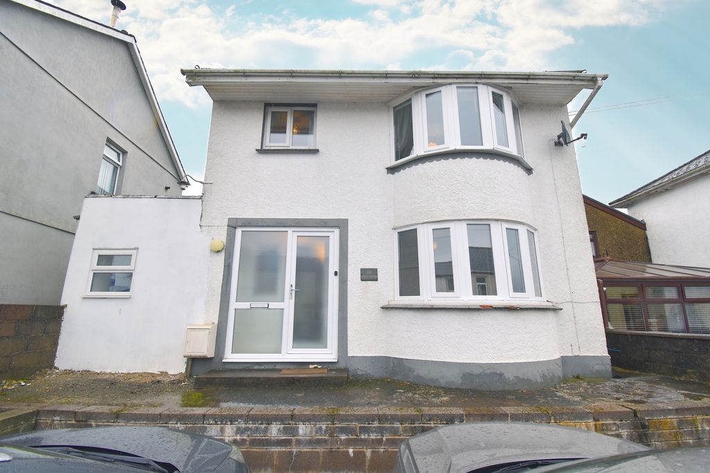 Property photo 3 of 40 Photo 3