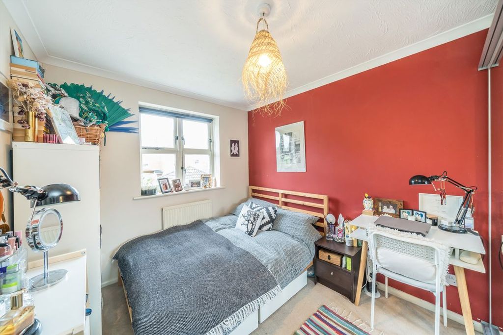 Property photo 3 of 6