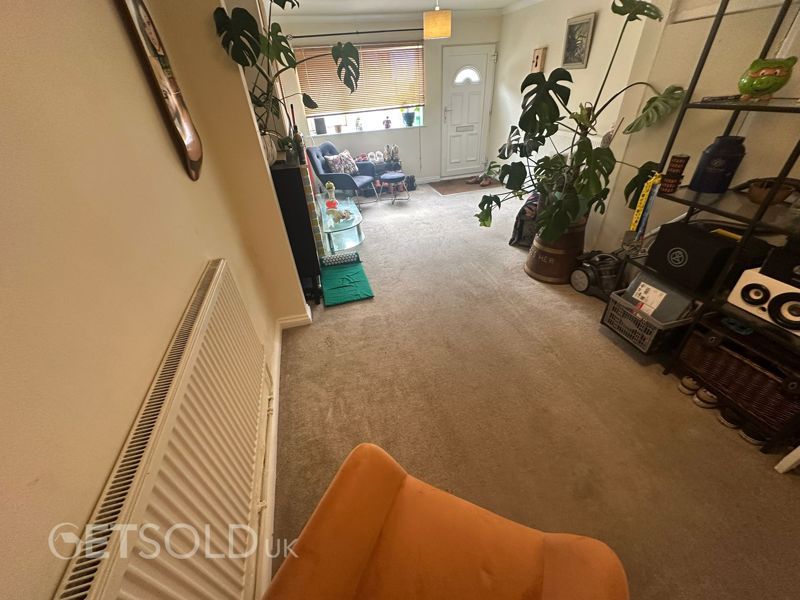Property photo 3 of 9 Photo 11