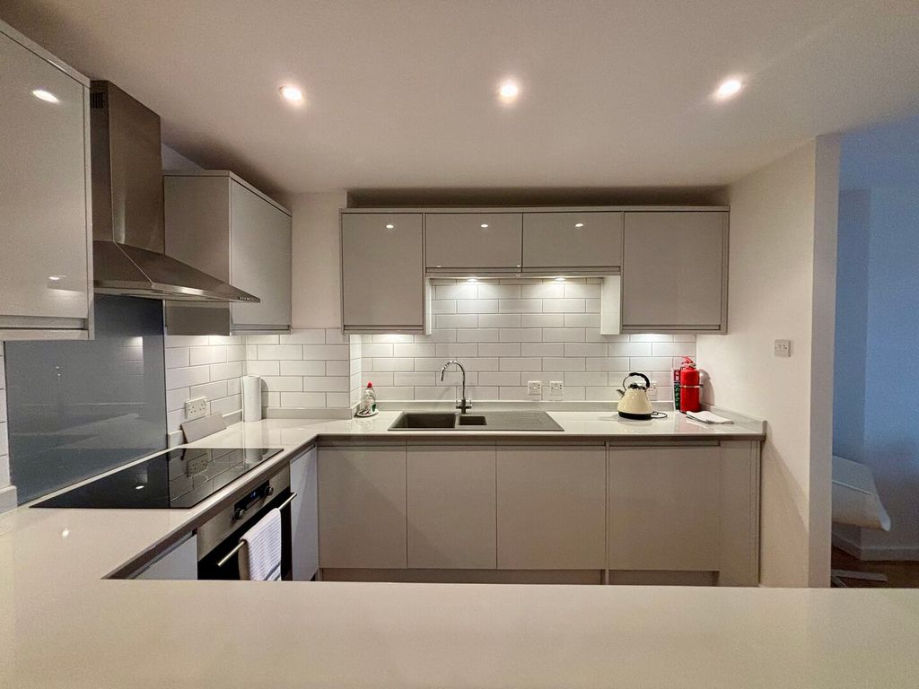 Property photo 2 of 17 Kitchen