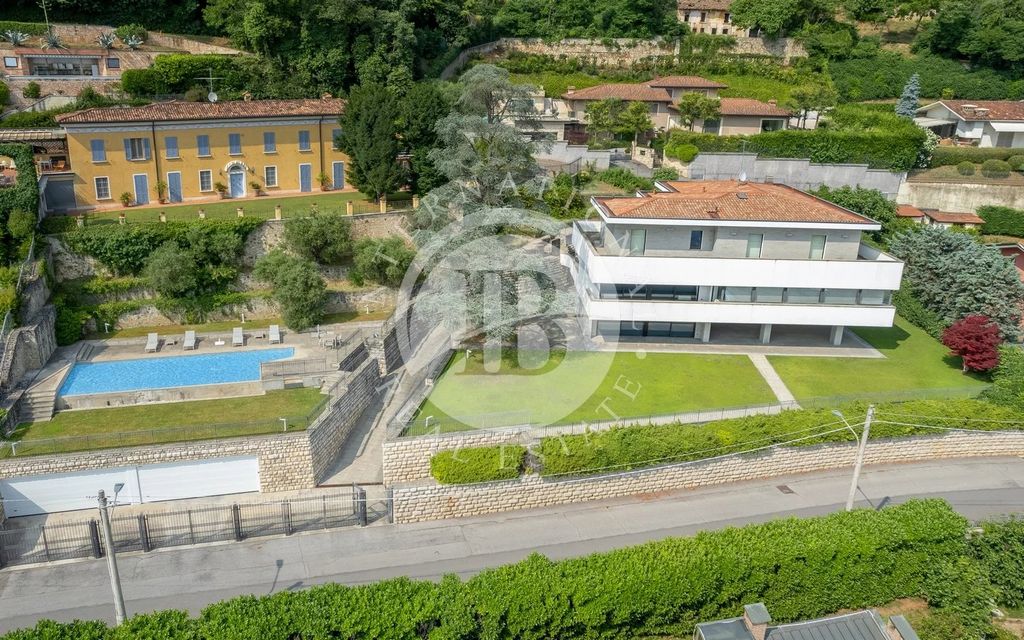 Property photo 3 of 25