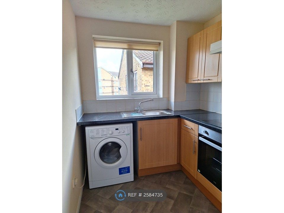 Property photo 3 of 5 Kitchen