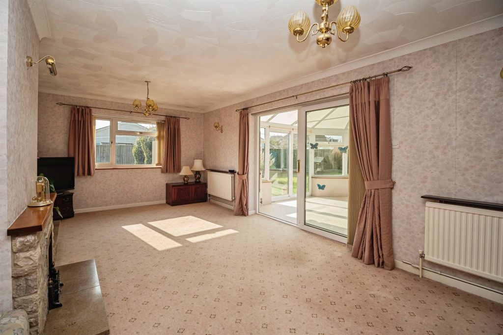 Property photo 3 of 21