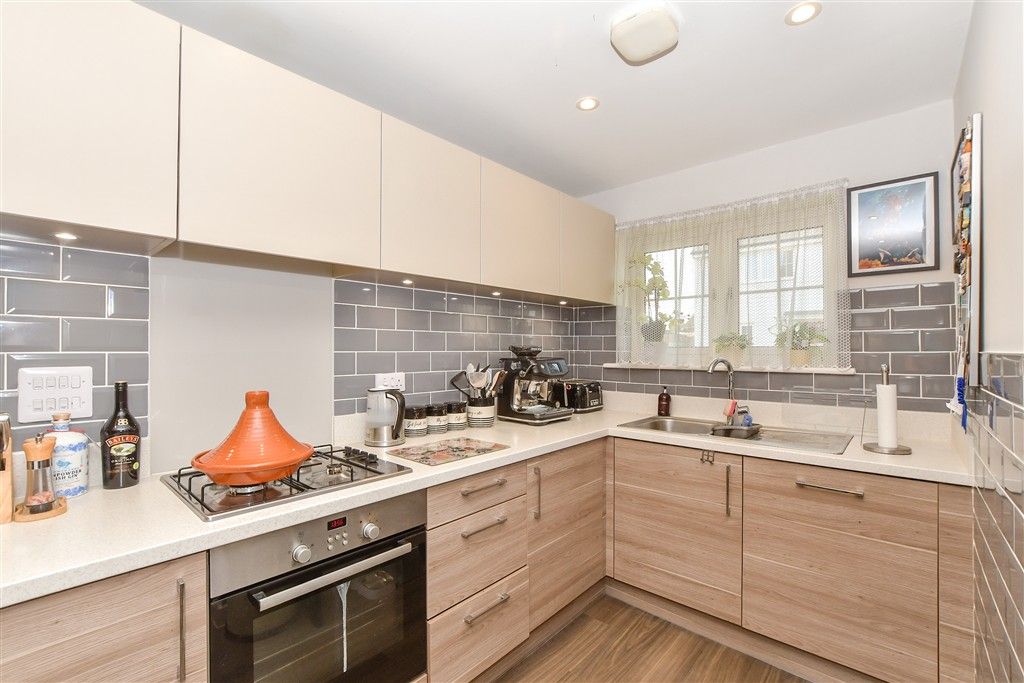 Property photo 3 of 12 Kitchen Area