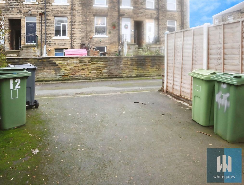 Property photo 3 of 9 Picture No. 15
