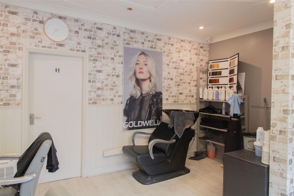 Property photo 3 of 58