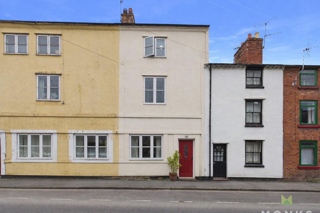 Property photo 1 of 14 Front