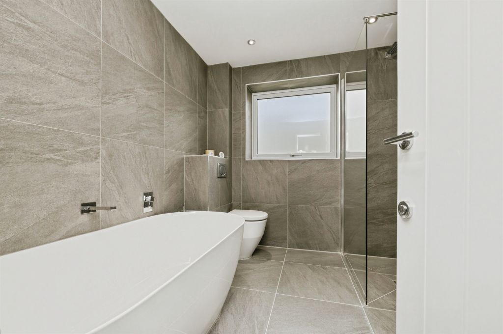 Additional image 16 of 4 bed detached house for saleHigh Street, Thornhill, Dewsbury WF12