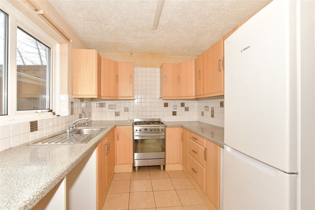 Property photo 1 of 20 Kitchen