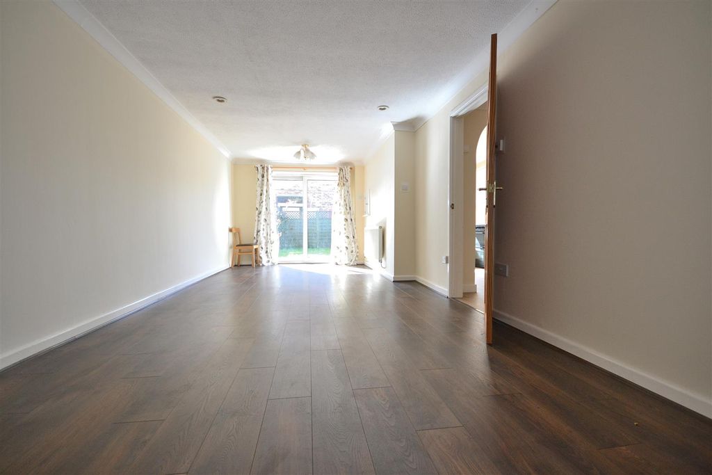 Property photo 2 of 20 Lounge/Diner