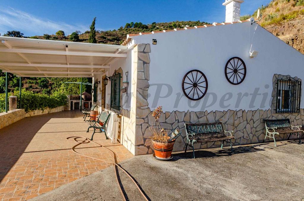 Property photo 3 of 14