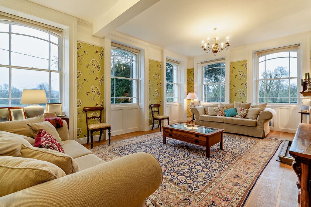 Property photo 2 of 17 Drawing Room