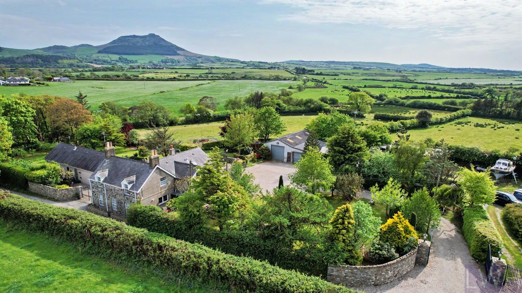 Property photo 2 of 45 Panoramic Views