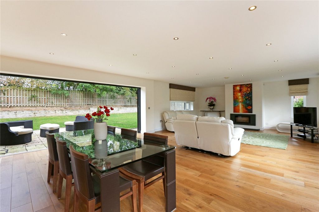 Property photo 3 of 19 Picture No. 44