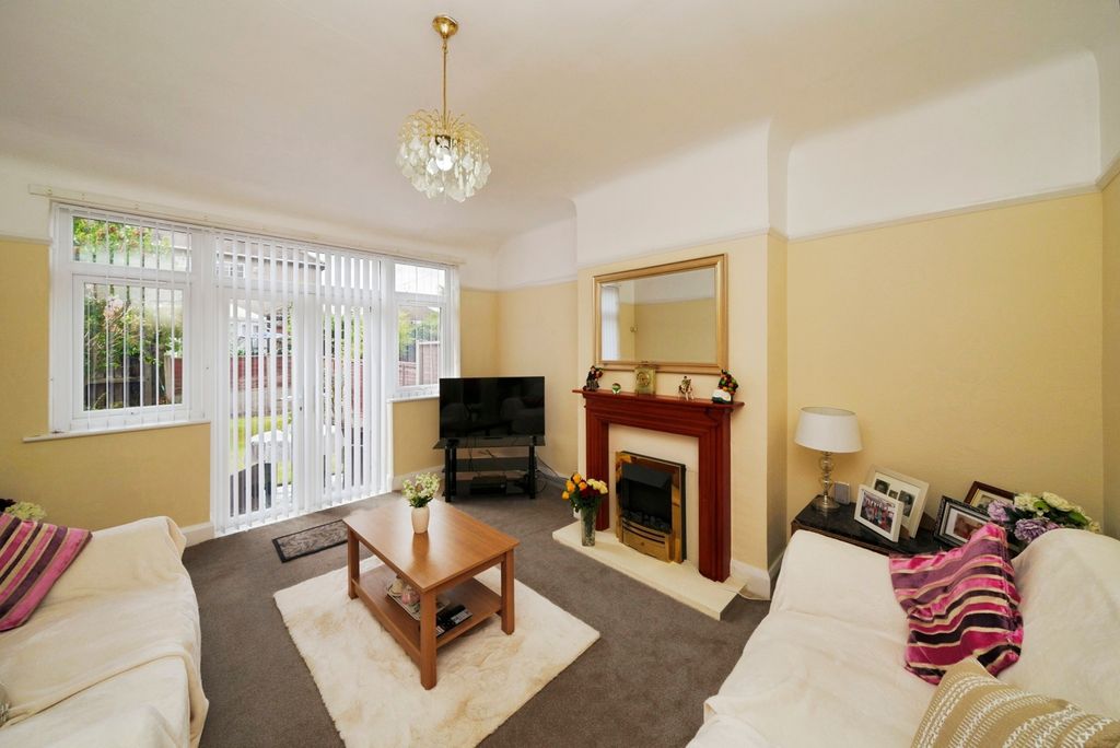 Property photo 3 of 21 Pbox-Img.Jpg