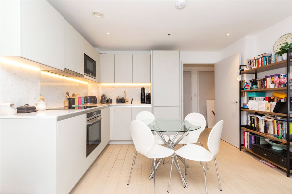 Property photo 2 of 16 Open Plan Living