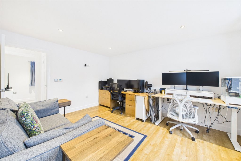 Property photo 2 of 7 Picture No. 02